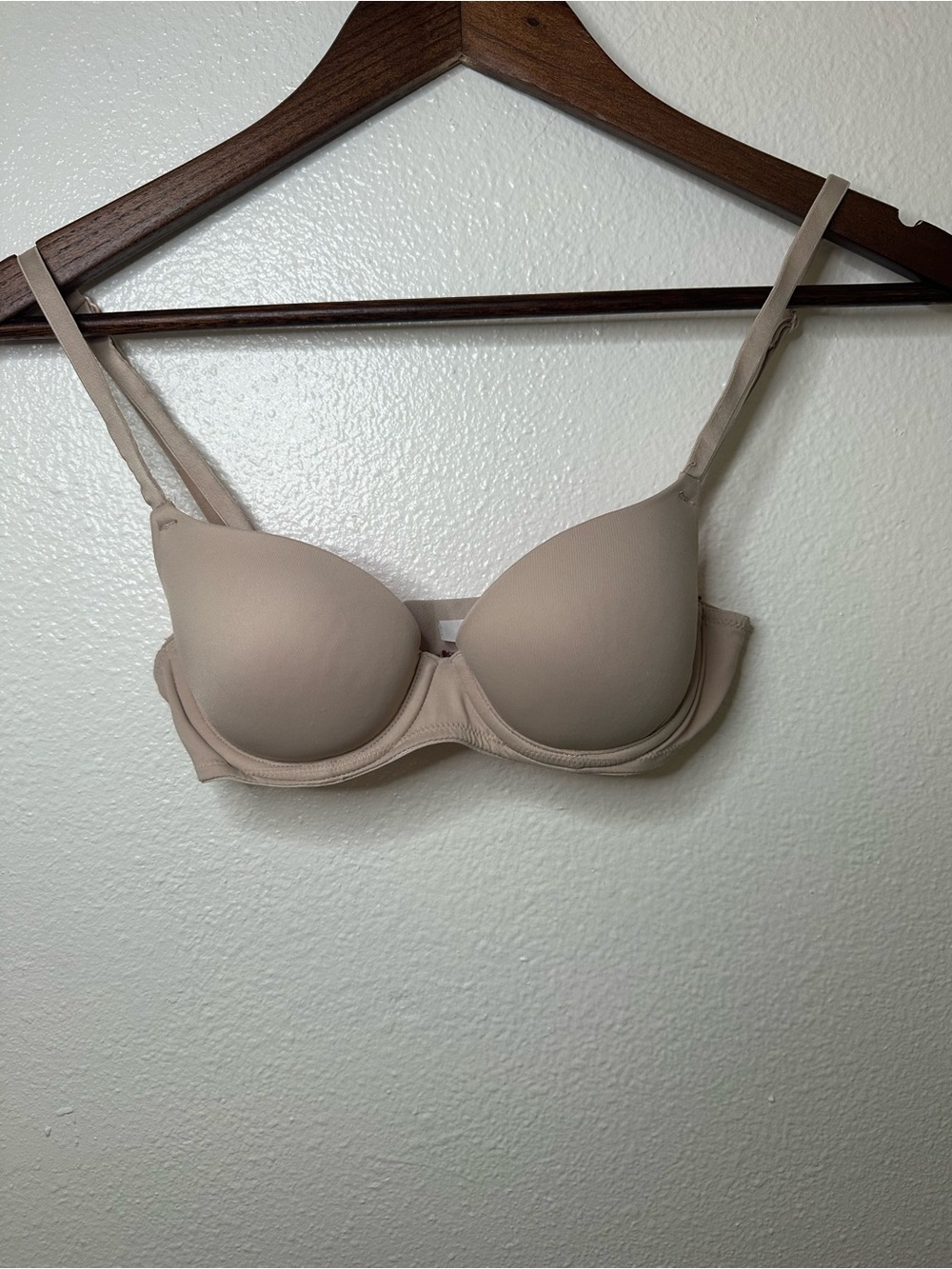 PINK Victoria's Secret Wear Everywhere Nude Bra